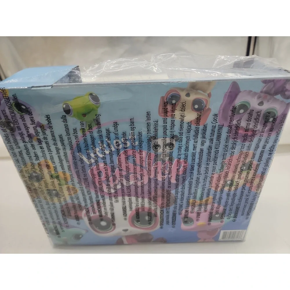 Lot Of 12 Littlest Pet Shop Pet Suprise Series 3 Figures + Display Case + Bonus!